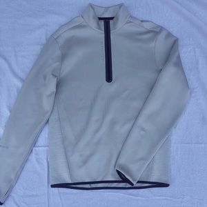 EUC Men's Second Skin quarter zip
